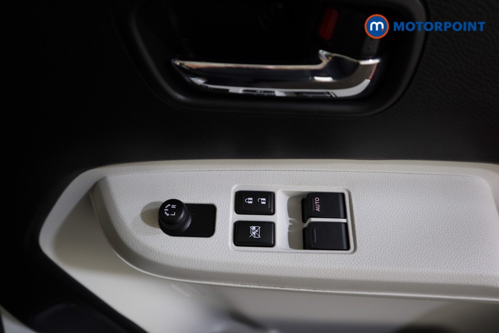 Suzuki Ignis Sz-T Manual Petrol SUV - Stock Number (1539595) - 8th supplementary image