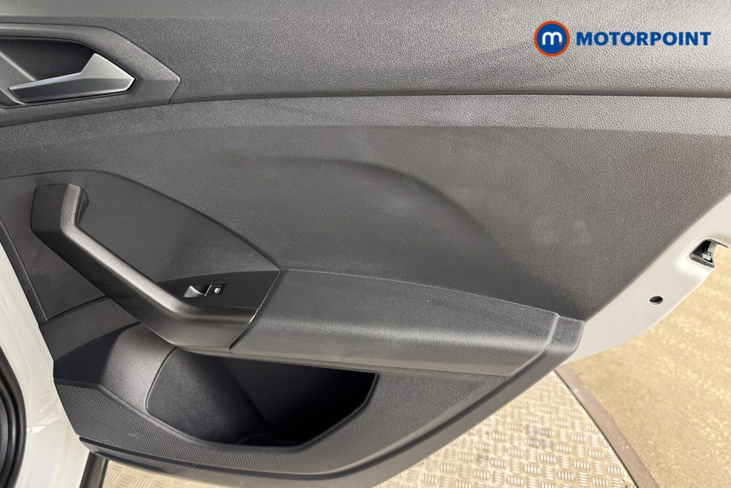 Volkswagen T-Cross Active Manual Petrol SUV - Stock Number (1540156) - 16th supplementary image