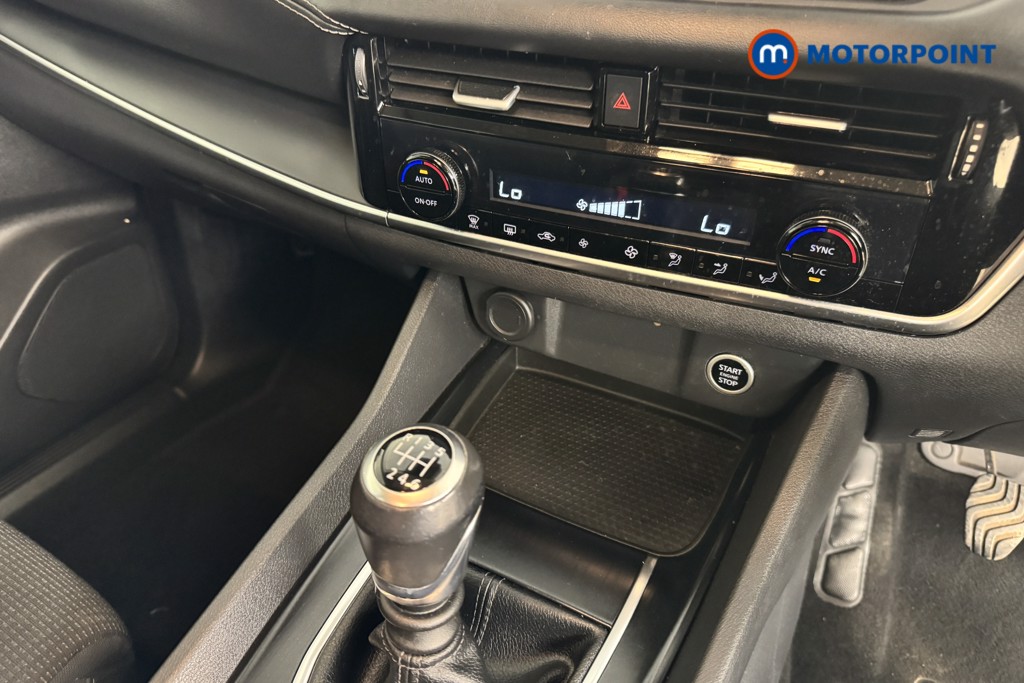 Nissan Qashqai Acenta Premium Manual Petrol SUV - Stock Number (1540215) - 11th supplementary image