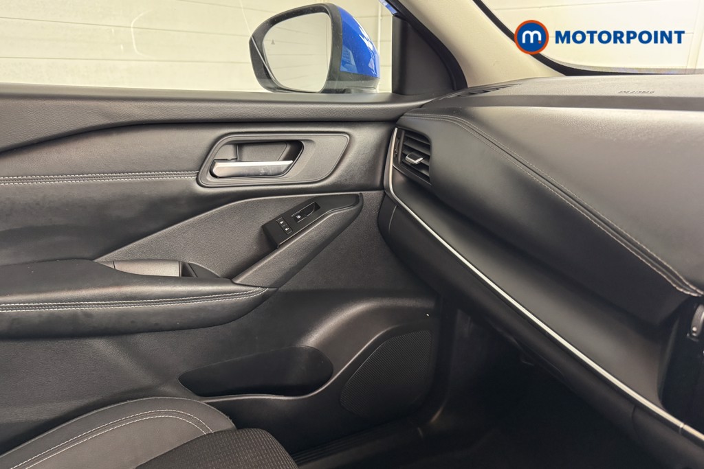 Nissan Qashqai Acenta Premium Manual Petrol SUV - Stock Number (1540215) - 12th supplementary image