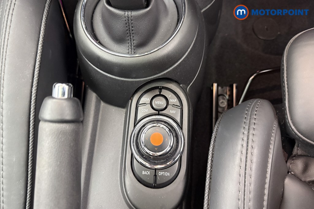 Mini Hatchback Cooper Exclusive Automatic Petrol Hatchback - Stock Number (1540249) - 5th supplementary image