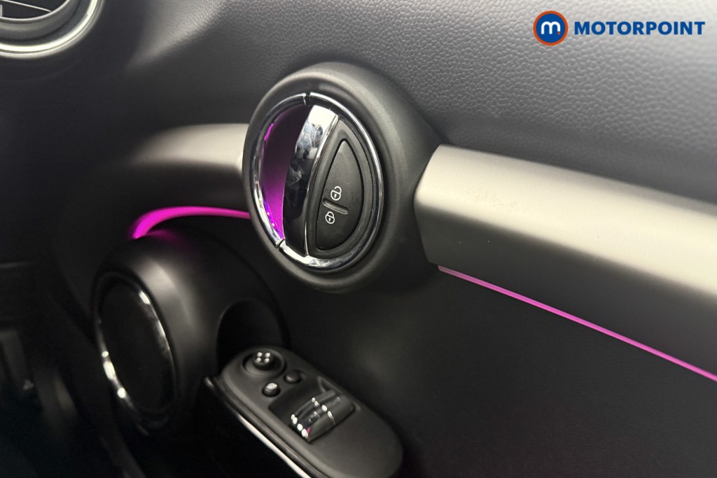 Mini Hatchback Cooper Exclusive Automatic Petrol Hatchback - Stock Number (1540249) - 11th supplementary image