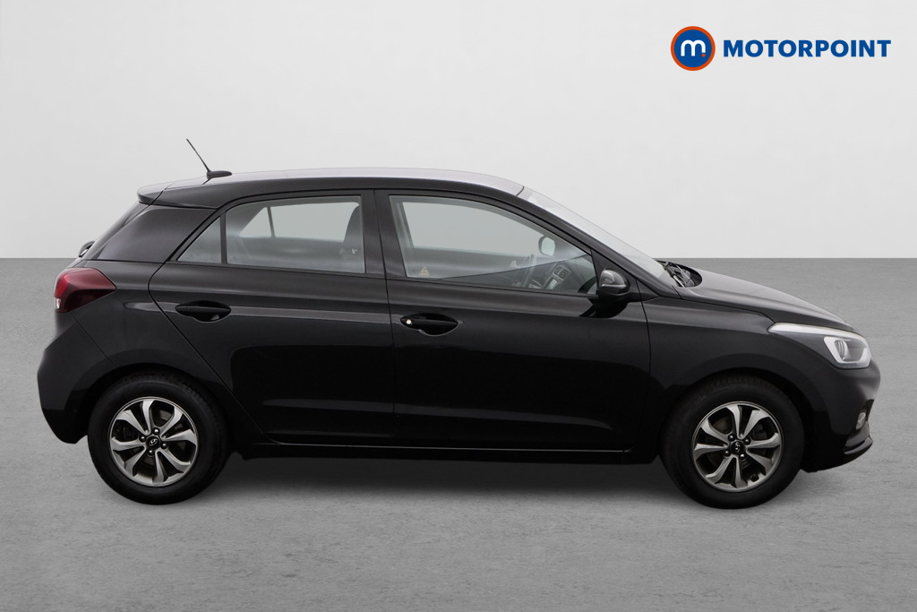Hyundai I20 SE Manual Petrol Hatchback - Stock Number (1540629) - Drivers side