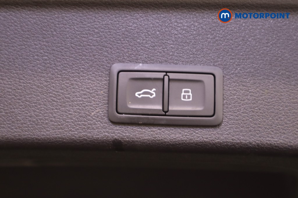 Audi A4 S Line Automatic Petrol Estate - Stock Number (1540679) - 18th supplementary image