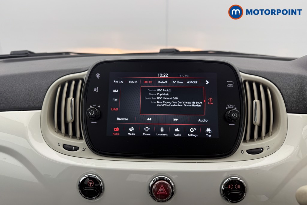 Fiat 500 Dolcevita Manual Petrol-Electric Hybrid Hatchback - Stock Number (1541046) - 2nd supplementary image