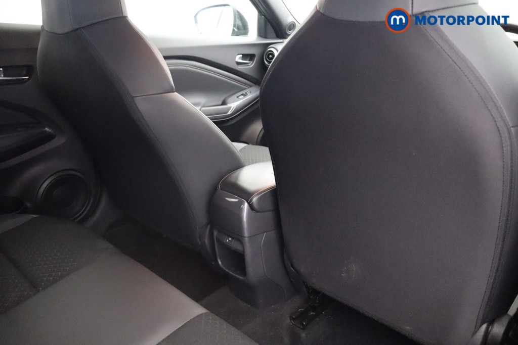 Nissan Juke N-Connecta Automatic Petrol SUV - Stock Number (1541075) - 17th supplementary image