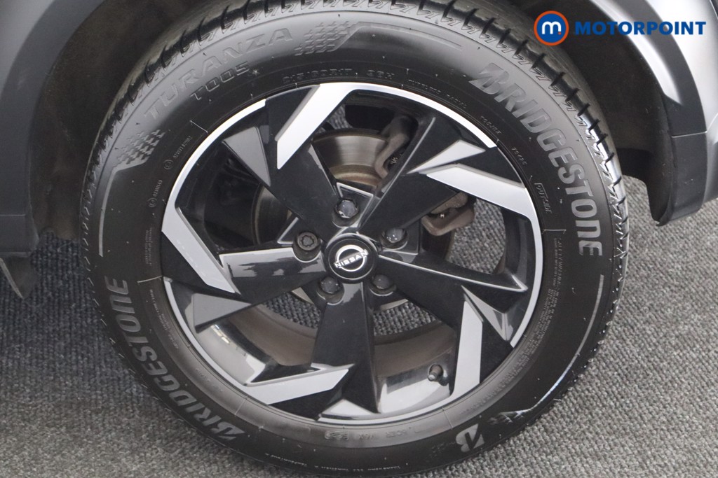 Nissan Juke N-Connecta Automatic Petrol SUV - Stock Number (1541075) - 21st supplementary image