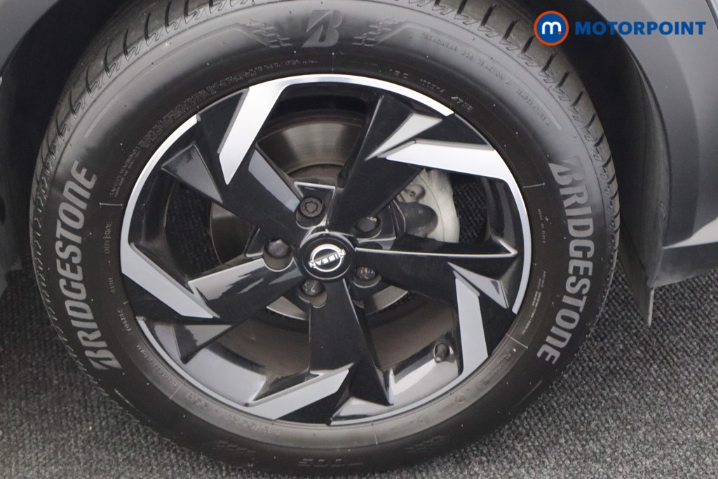 Nissan Juke N-Connecta Automatic Petrol SUV - Stock Number (1541075) - 23rd supplementary image