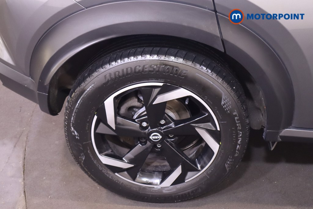 Nissan Juke N-Connecta Automatic Petrol SUV - Stock Number (1541076) - 17th supplementary image