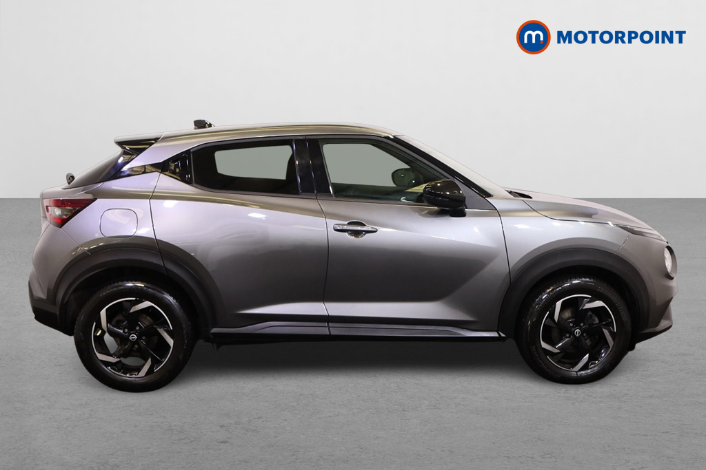 Nissan Juke N-Connecta Automatic Petrol SUV - Stock Number (1541076) - Drivers side