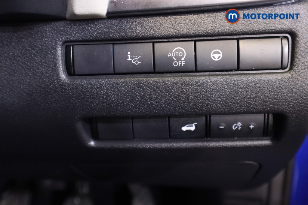 Nissan Qashqai Tekna Manual Petrol SUV - Stock Number (1541144) - 12th supplementary image