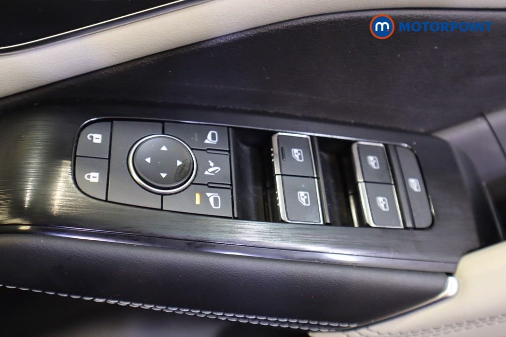 Nissan Qashqai Tekna Manual Petrol SUV - Stock Number (1541144) - 13th supplementary image
