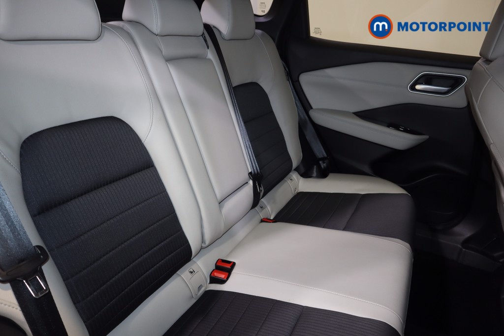 Nissan Qashqai Tekna Manual Petrol SUV - Stock Number (1541144) - 16th supplementary image