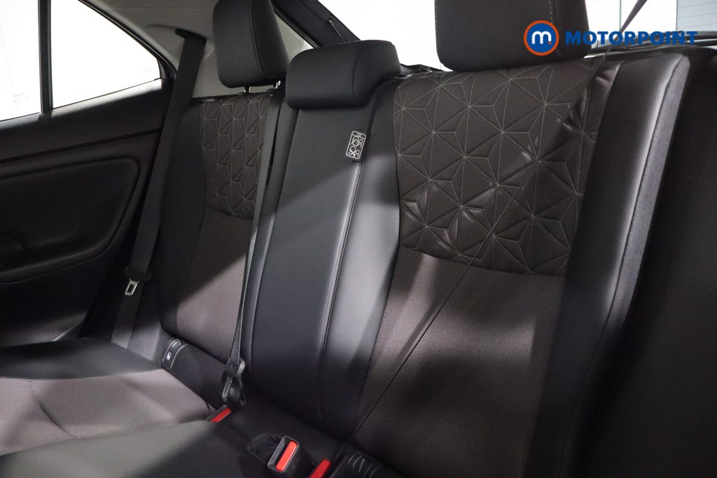 Toyota Yaris Cross Excel Automatic Petrol-Electric Hybrid Estate - Stock Number (1541561) - 5th supplementary image