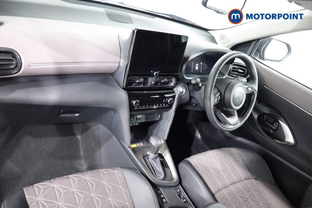 Toyota Yaris Cross Excel Automatic Petrol-Electric Hybrid Estate - Stock Number (1541561) - 1st supplementary image