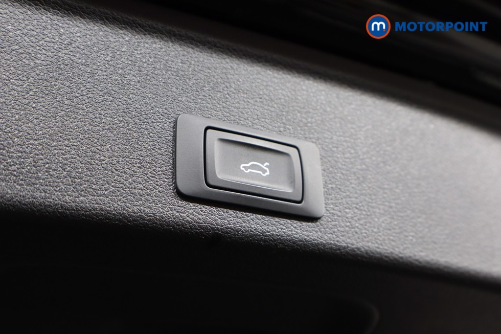 Audi A4 Black Edition Automatic Petrol Estate - Stock Number (1541567) - 21st supplementary image