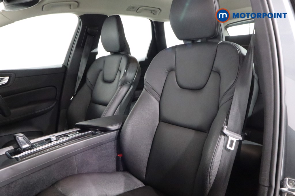 Volvo Xc60 Momentum Automatic Petrol SUV - Stock Number (1541575) - 4th supplementary image