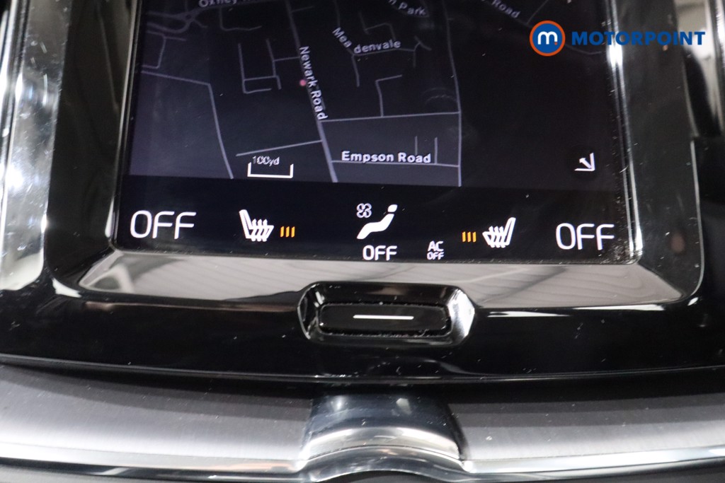 Volvo Xc60 Momentum Automatic Petrol SUV - Stock Number (1541575) - 13th supplementary image