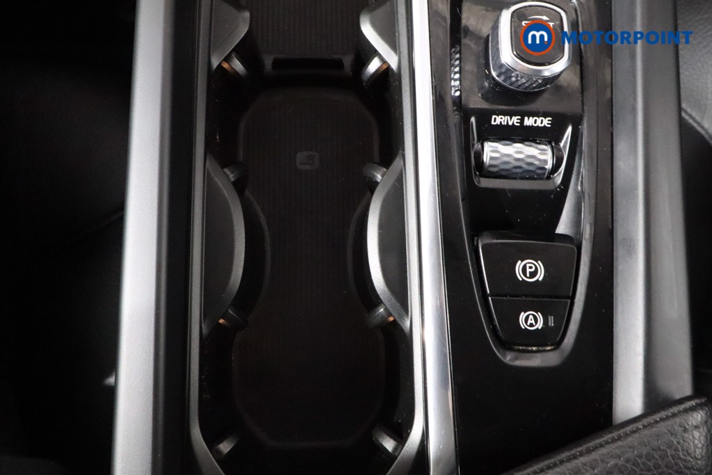 Volvo Xc60 Momentum Automatic Petrol SUV - Stock Number (1541575) - 17th supplementary image