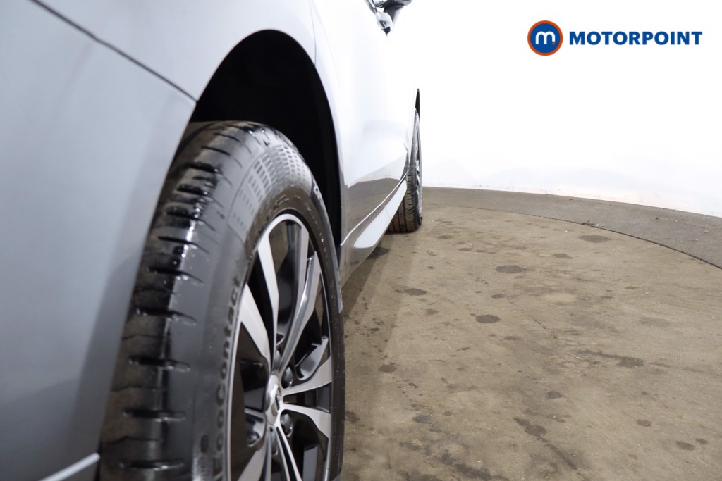 Volvo Xc60 Momentum Automatic Petrol SUV - Stock Number (1541575) - 24th supplementary image