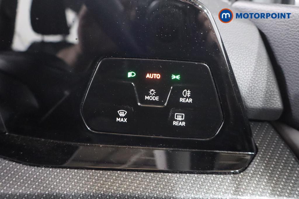 Volkswagen Golf Life Manual Petrol Hatchback - Stock Number (1542474) - 9th supplementary image
