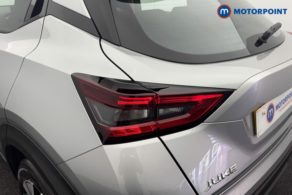 Nissan Juke Acenta Premium Manual Petrol SUV - Stock Number (1543081) - 22nd supplementary image