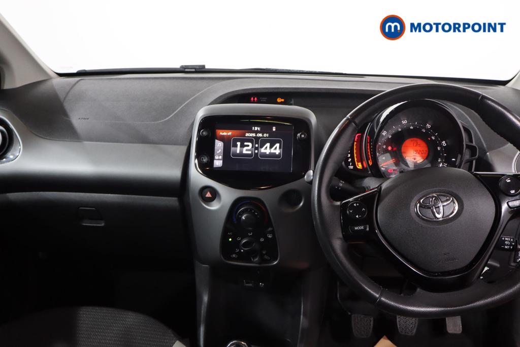 Toyota Aygo X-Play Manual Petrol Hatchback - Stock Number (1543297) - 1st supplementary image