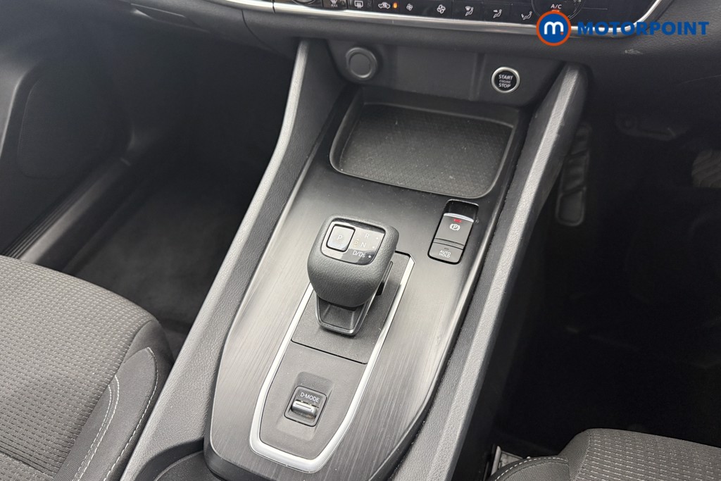 Nissan Qashqai Acenta Premium Automatic Petrol SUV - Stock Number (1543376) - 5th supplementary image