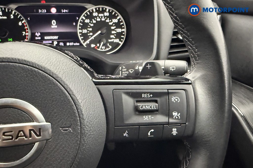 Nissan Qashqai Acenta Premium Automatic Petrol SUV - Stock Number (1543376) - 9th supplementary image
