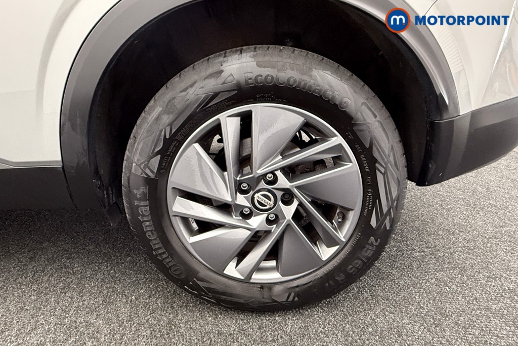 Nissan Qashqai Acenta Premium Automatic Petrol SUV - Stock Number (1543376) - 30th supplementary image