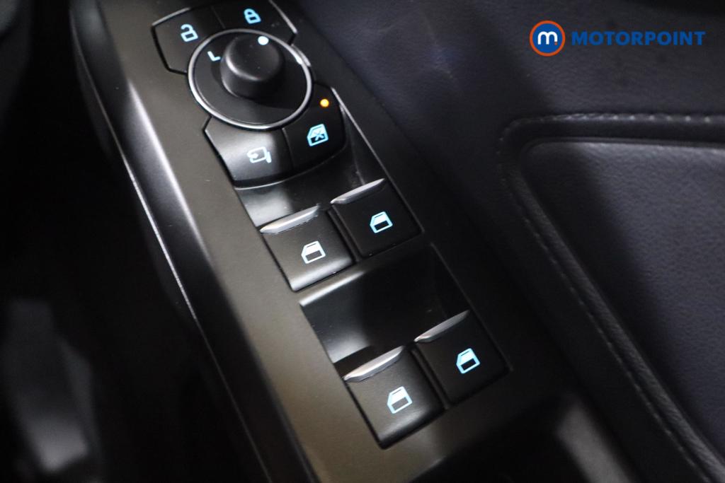 Ford Focus Titanium Automatic Petrol-Electric Hybrid Estate - Stock Number (1543760) - 11th supplementary image