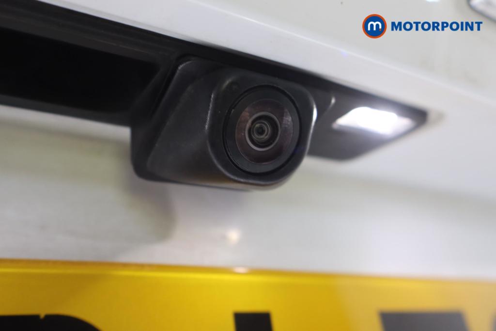 Ford Focus Titanium Automatic Petrol-Electric Hybrid Estate - Stock Number (1543760) - 16th supplementary image