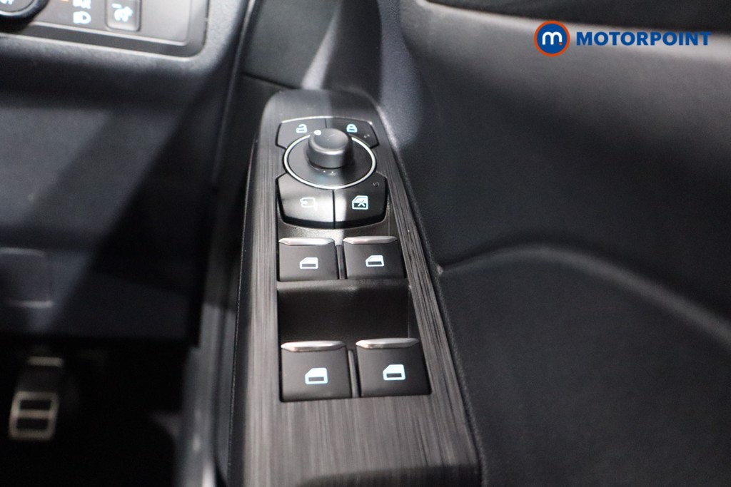 Ford Kuga Black Package Edition Automatic Petrol Plug-In Hybrid SUV - Stock Number (1521849) - 19th supplementary image