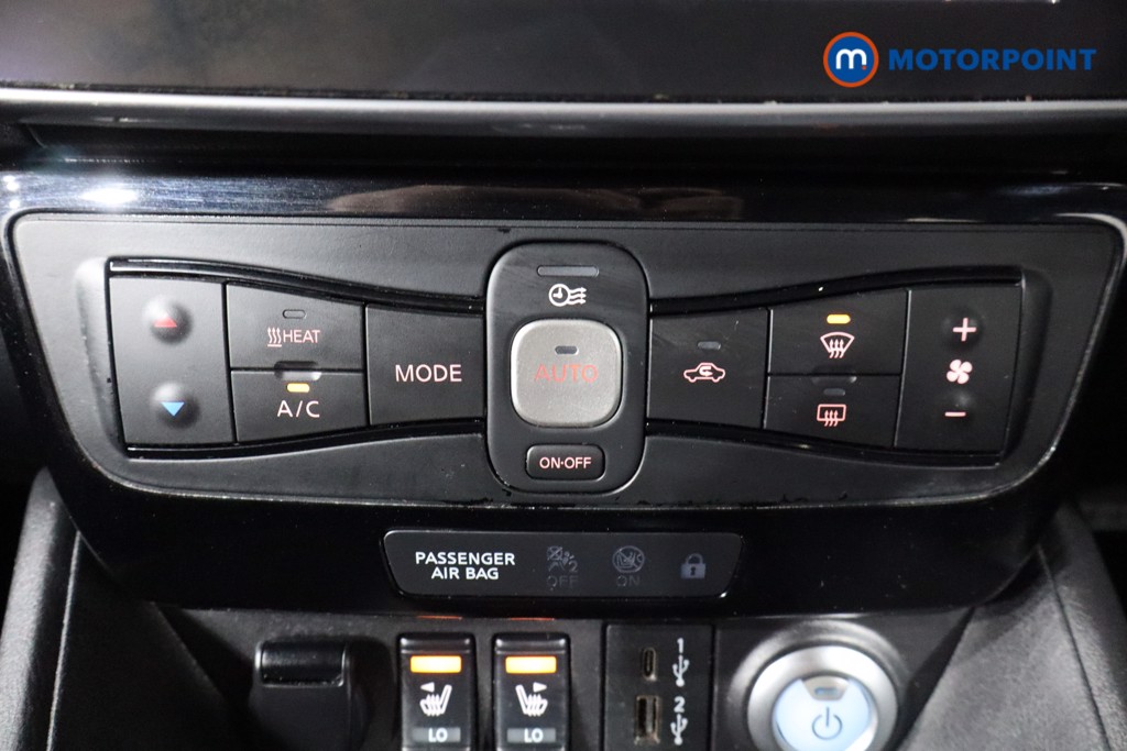 Nissan Leaf Tekna Automatic Electric Hatchback - Stock Number (1535573) - 14th supplementary image