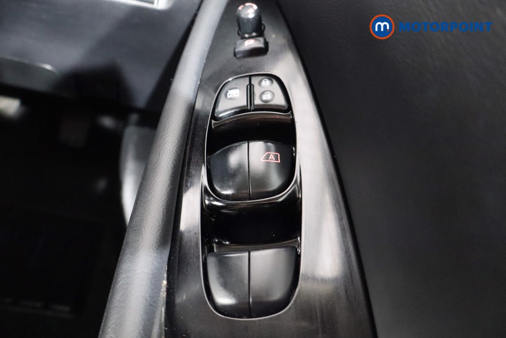 Nissan Leaf Tekna Automatic Electric Hatchback - Stock Number (1535573) - 19th supplementary image