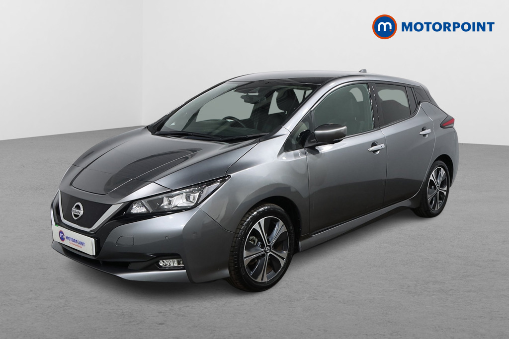 Nissan Leaf Tekna Automatic Electric Hatchback - Stock Number (1535573) - Passenger side front corner