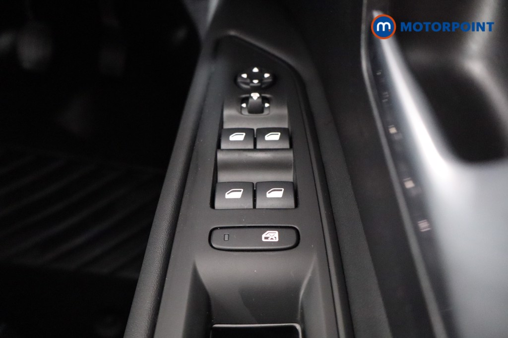 Peugeot 3008 Allure Manual Diesel SUV - Stock Number (1539652) - 17th supplementary image