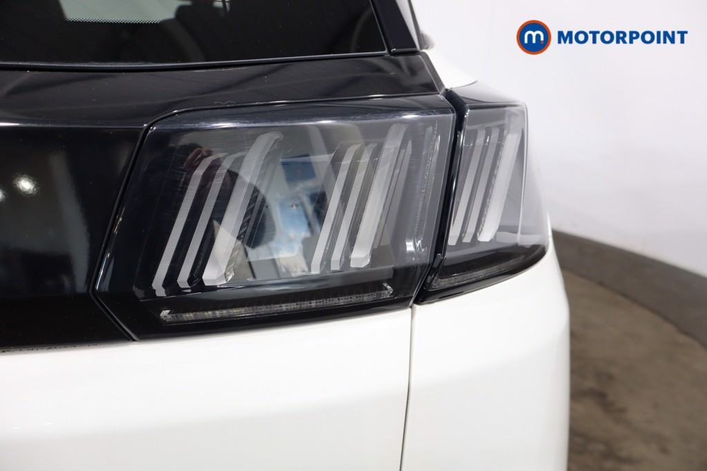 Peugeot 3008 Allure Manual Diesel SUV - Stock Number (1539652) - 23rd supplementary image