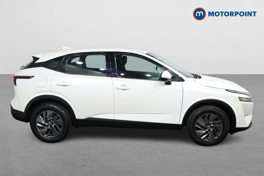 Nissan Qashqai Acenta Premium Automatic Petrol SUV - Stock Number (1539711) - Drivers side