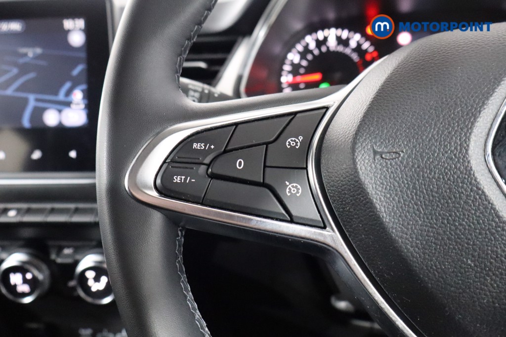 Renault Captur Iconic Manual Petrol SUV - Stock Number (1540179) - 7th supplementary image