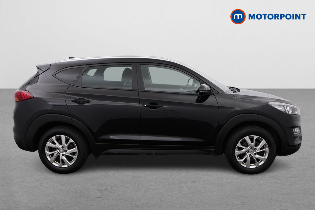 Hyundai Tucson Se Nav Manual Petrol SUV - Stock Number (1533291) - Drivers side