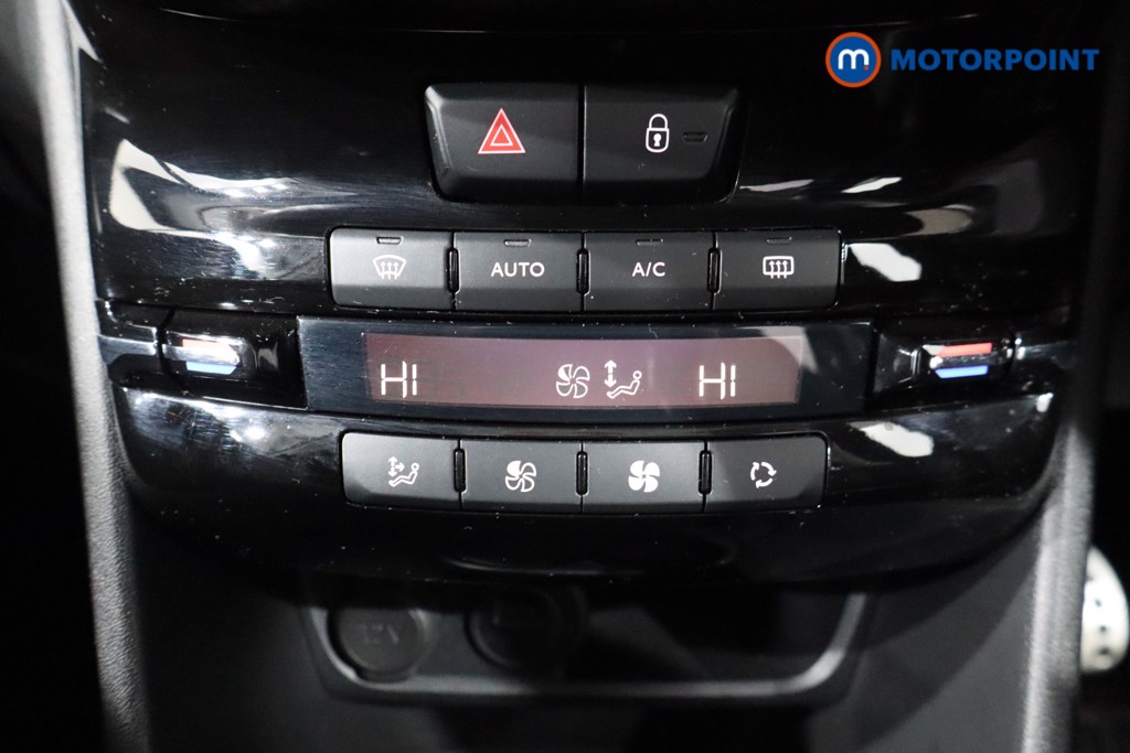Peugeot 2008 Gt Line Manual Diesel SUV - Stock Number (1537689) - 14th supplementary image