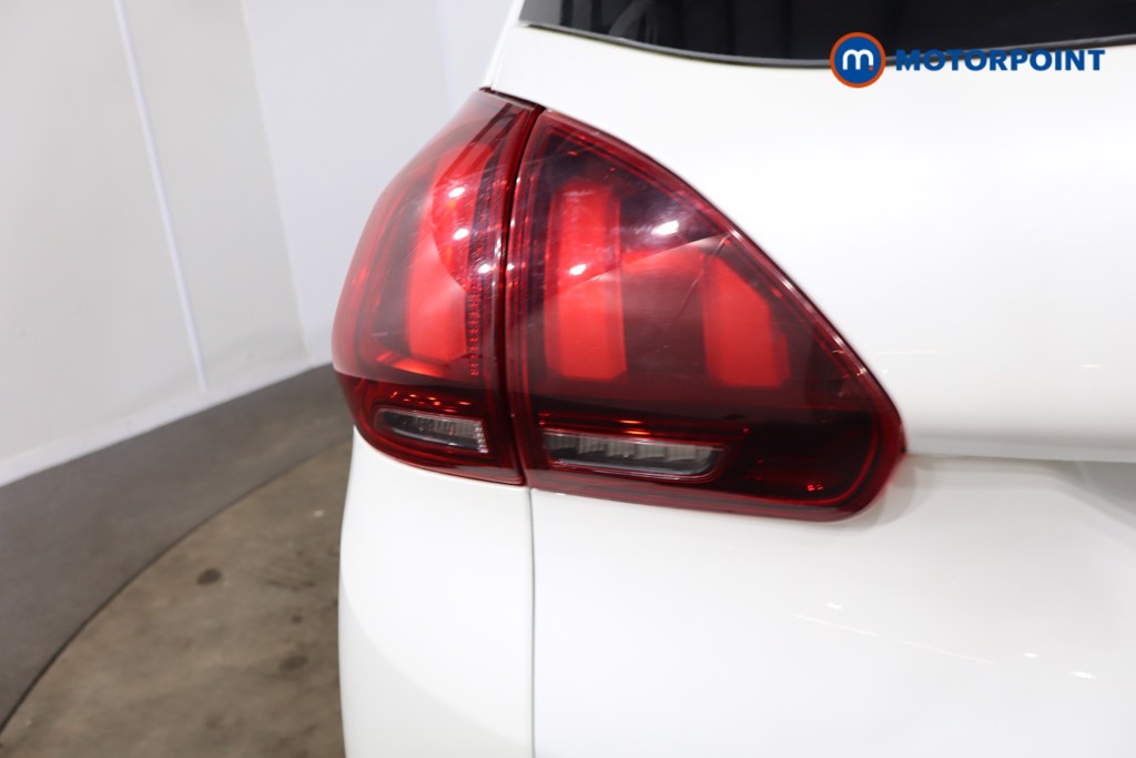 Peugeot 2008 Gt Line Manual Diesel SUV - Stock Number (1537689) - 25th supplementary image