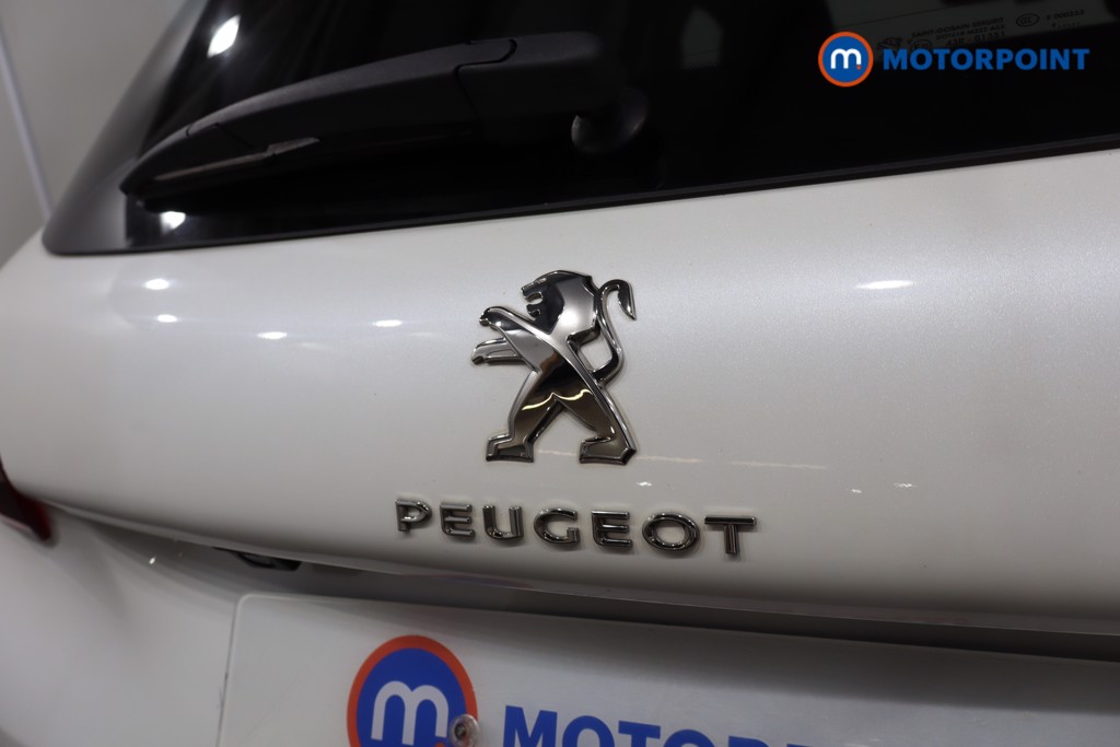 Peugeot 2008 Gt Line Manual Diesel SUV - Stock Number (1537689) - 26th supplementary image