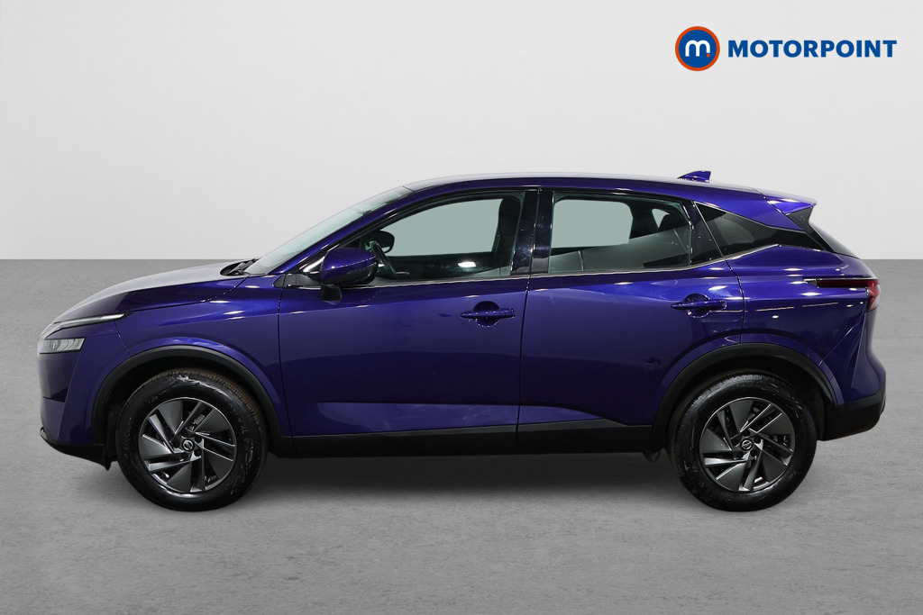 Nissan Qashqai Acenta Premium Automatic Petrol SUV - Stock Number (1541359) - Passenger side