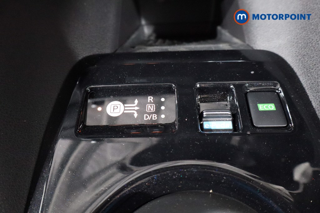Nissan Leaf Tekna Automatic Electric Hatchback - Stock Number (1542473) - 16th supplementary image
