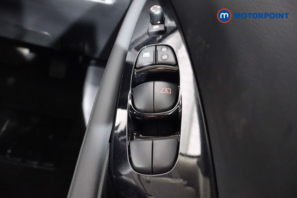 Nissan Leaf Tekna Automatic Electric Hatchback - Stock Number (1542473) - 19th supplementary image