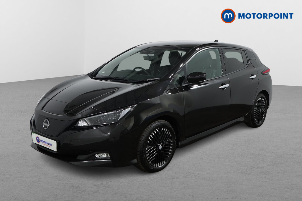 Nissan Leaf Tekna Automatic Electric Hatchback - Stock Number (1542473) - Passenger side front corner