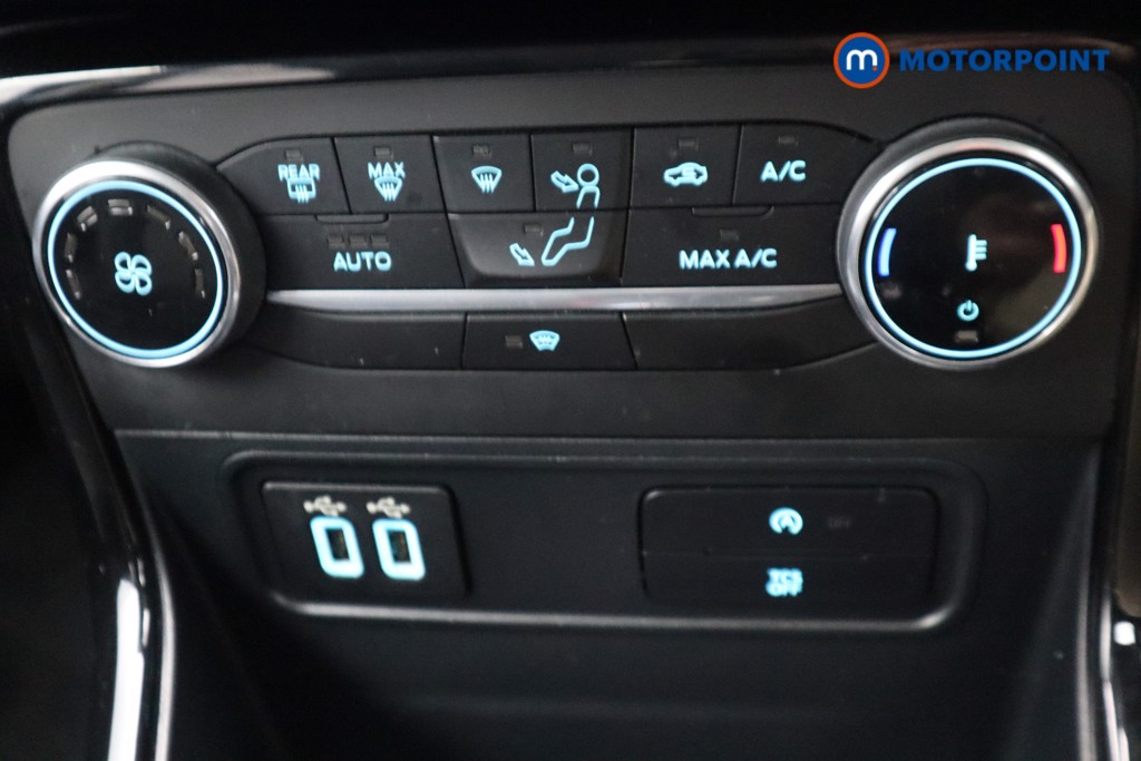 Ford Ecosport Active Manual Petrol SUV - Stock Number (1499621) - 12th supplementary image