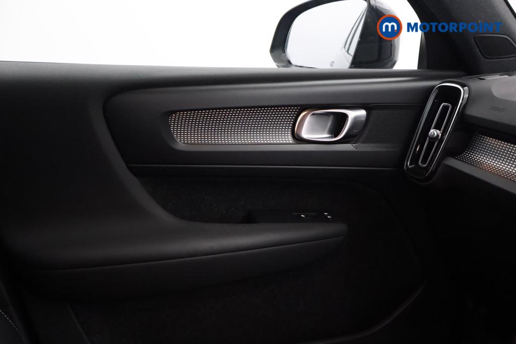 Volvo Xc40 R Design Manual Petrol SUV - Stock Number (1521070) - 8th supplementary image